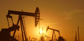 3 Top Oil Stocks to Buy Right Now