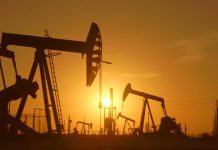 3 Top Oil Stocks to Buy Right Now